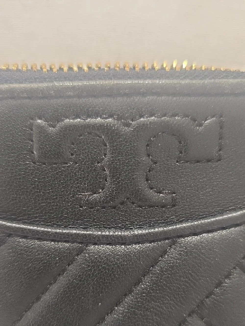 Tory Burch compact black